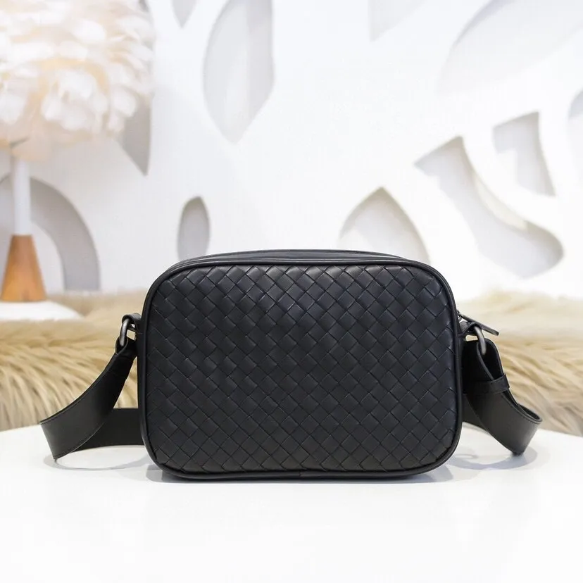 All categories 💚 Top version men’s bags 💚 BV 2024 new BV crossbody bag